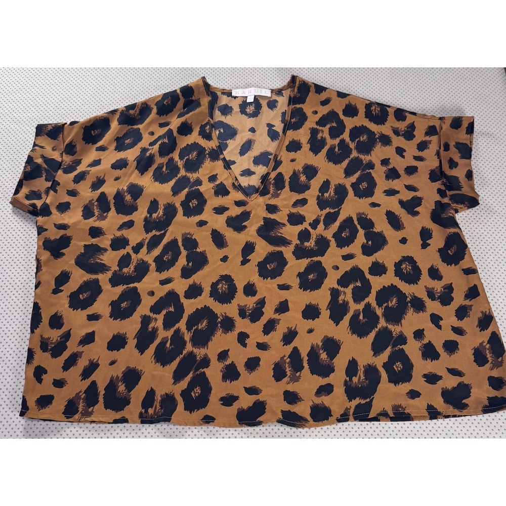 Karlie Leopard Print V-Neck Blouse Tan Black Short Sleeve Cuffed Top Small